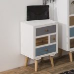 Bedside table: storage miracle next to the bed