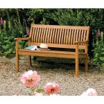 Garden benches – a place to relax