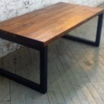 The solid wood table: classic elegance for your dining room!