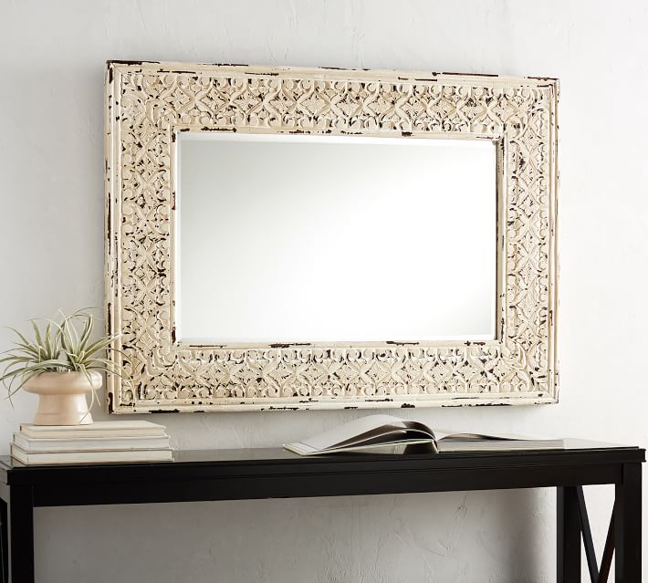 Discover beautiful wall mirrors in all variations