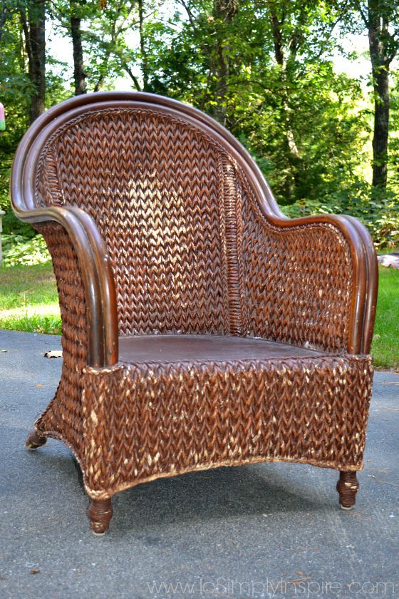 How To Paint Wicker Furniture With a Brush - Chair Makeover