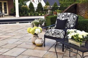 Top Outdoor Furniture Trends to Watch Out For in 2017 | Unilock