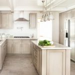 Modern country kitchens – perfect combination of tradition and modernity
