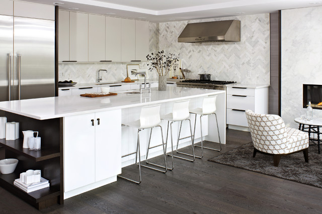 Modern White Kitchen - Contemporary - Kitchen - Toronto - by Croma