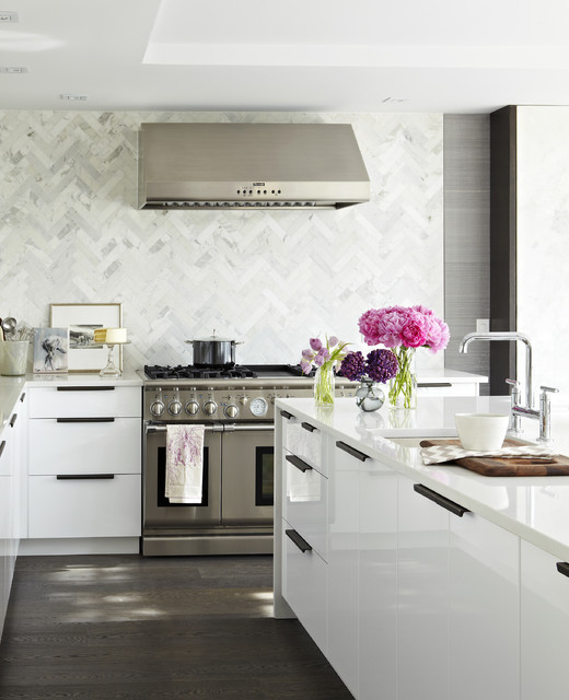 Modern white kitchen