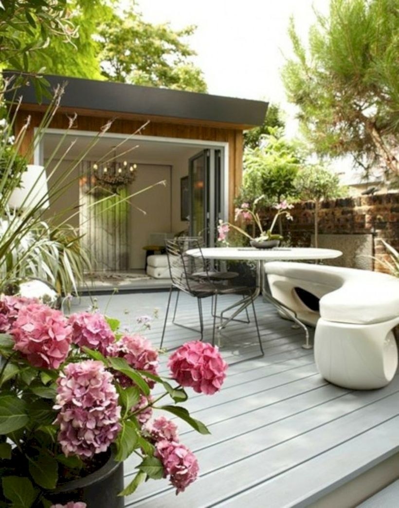 36 Best Modern Garden And Terrace Design for Spring - homeridian.com