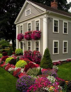 Curb Appeal: 20 Modest yet Gorgeous Front Yards | Front yards, Curb