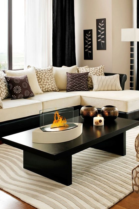 Black White Livingroom Ideas 9