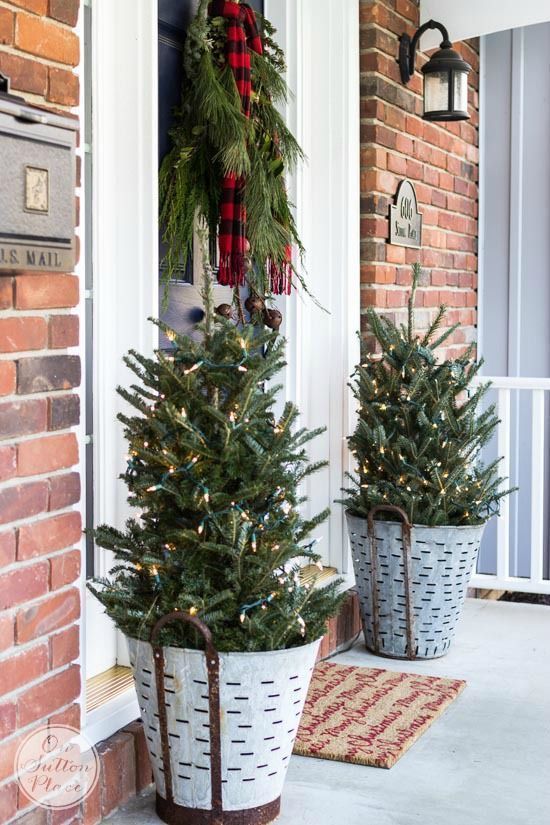 Ways to Use Metal Olive Buckets in Your Farmhouse Decor | Christmas