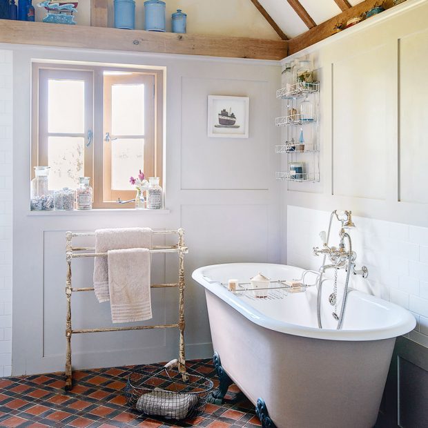 Country bathroom pictures | Ideal Home