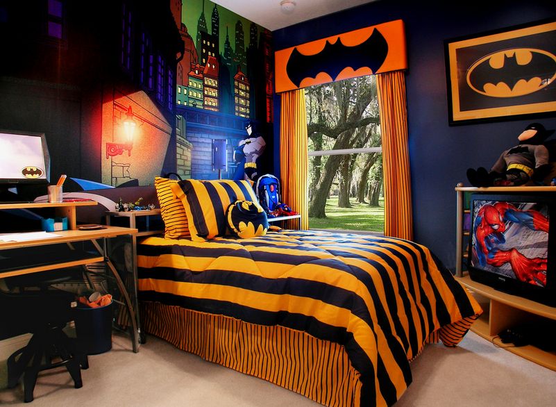 Cool Superhero Themed Room Decoration Design 3