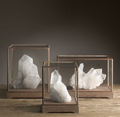 11 Splendid DIY Display Cases Design to Make A Cozy Room | Crystals