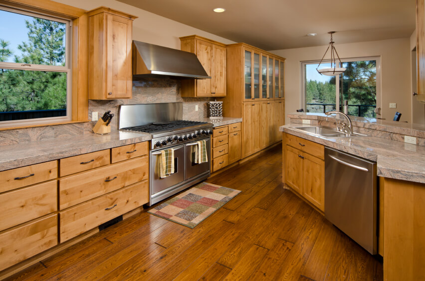 Dark Wood Floor Ideas Kitchen 5, What Color Hardwood Floor With Maple Cabinets