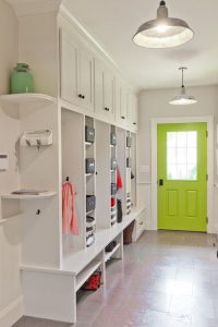 28 Elegant Traditional Entry Design Ideas | Laundry | Mudroom, Room