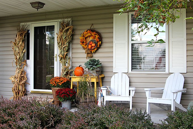 Fall Porch Farmhouse Style Ideas