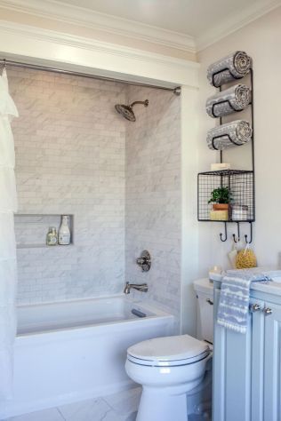 Farmhouse Shower Tile Decor Ideas