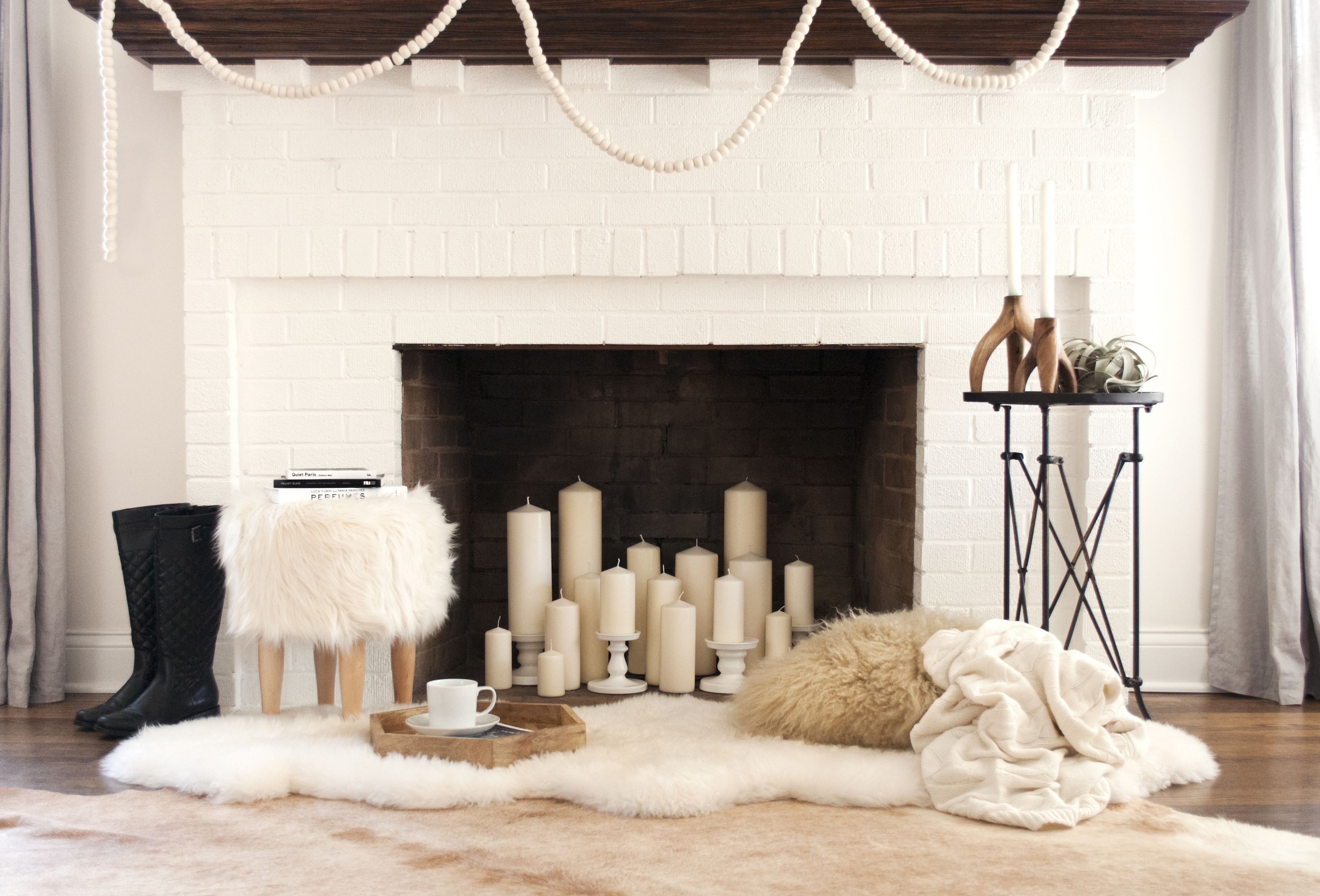 12 Decorating Ideas For Nonworking Fireplace Design - Living Room