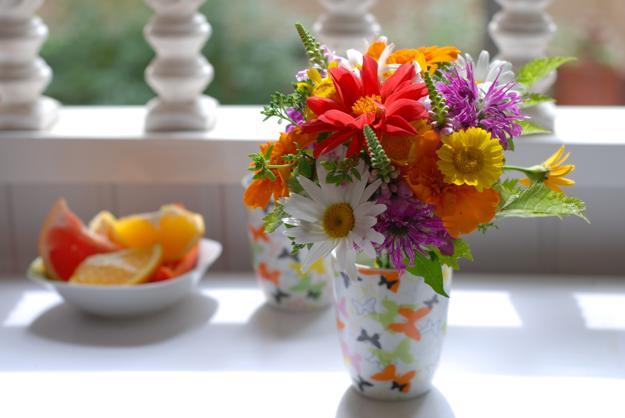 Flower Arrangements For Table Decorating 4