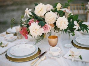 50 Stylish And Inspiring Flower Arrangement Centerpieces and Table