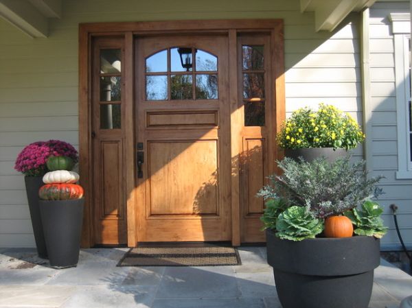 35 Front Door Flower Pots For A Good First Impression
