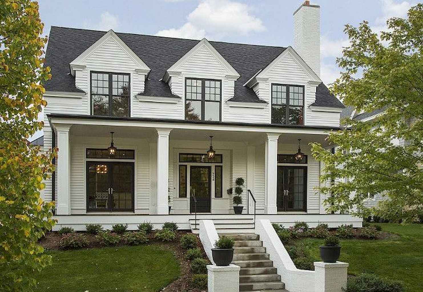70 Best Modern Farmhouse Exterior Design Ideas - decorapatio.com