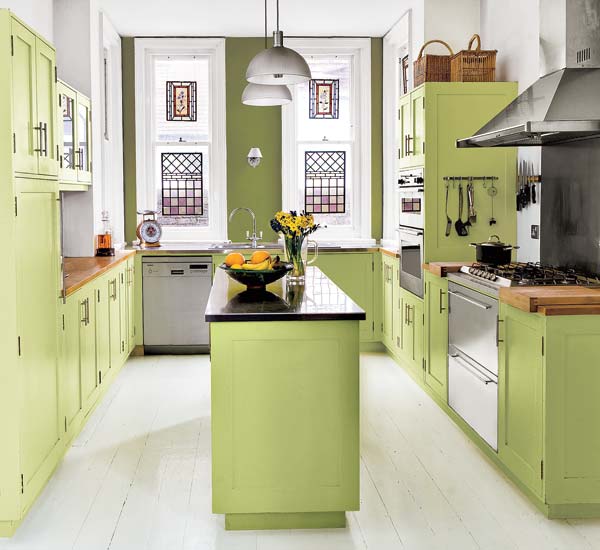 Kitchen Designs With Tones Of Vibrant Colors