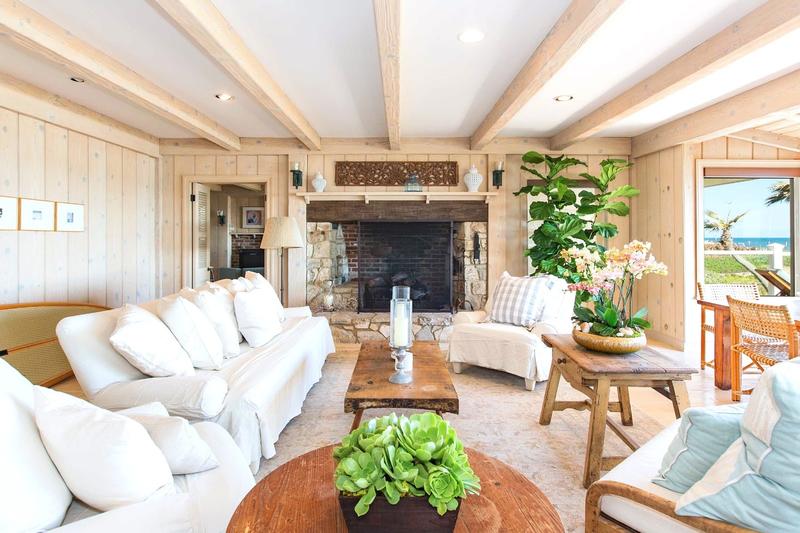 Living Rooms Design Ideas With Exposed Wooden Beams