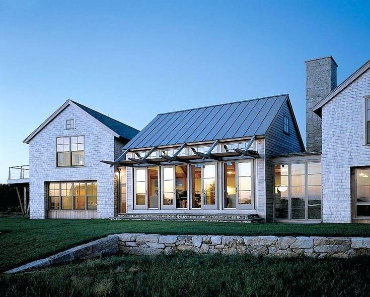Modern Farmhouse Exterior Design Ideas 6