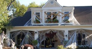 Best Outdoor Halloween Decorations - Smart Home Keeping