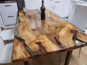 15 Resin Tables To Add A Natural Feel To Your Home - Shelterness