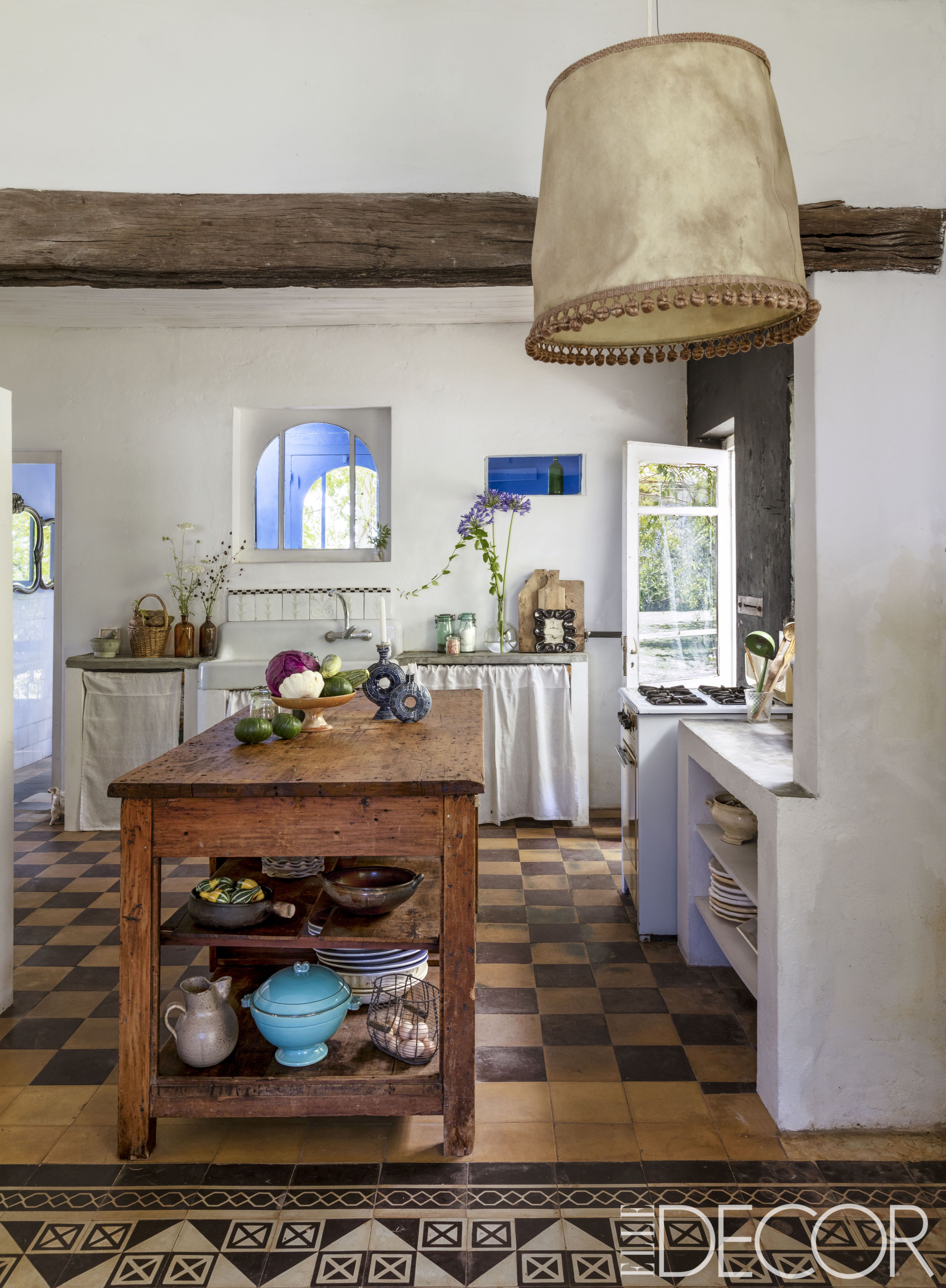 25 Rustic Kitchen Decor Ideas - Country Kitchens Design