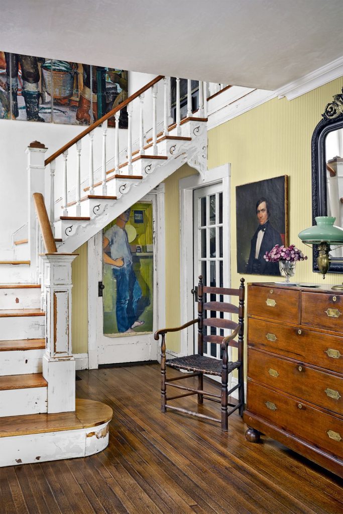 Simple Small Stairs To Inspire 9