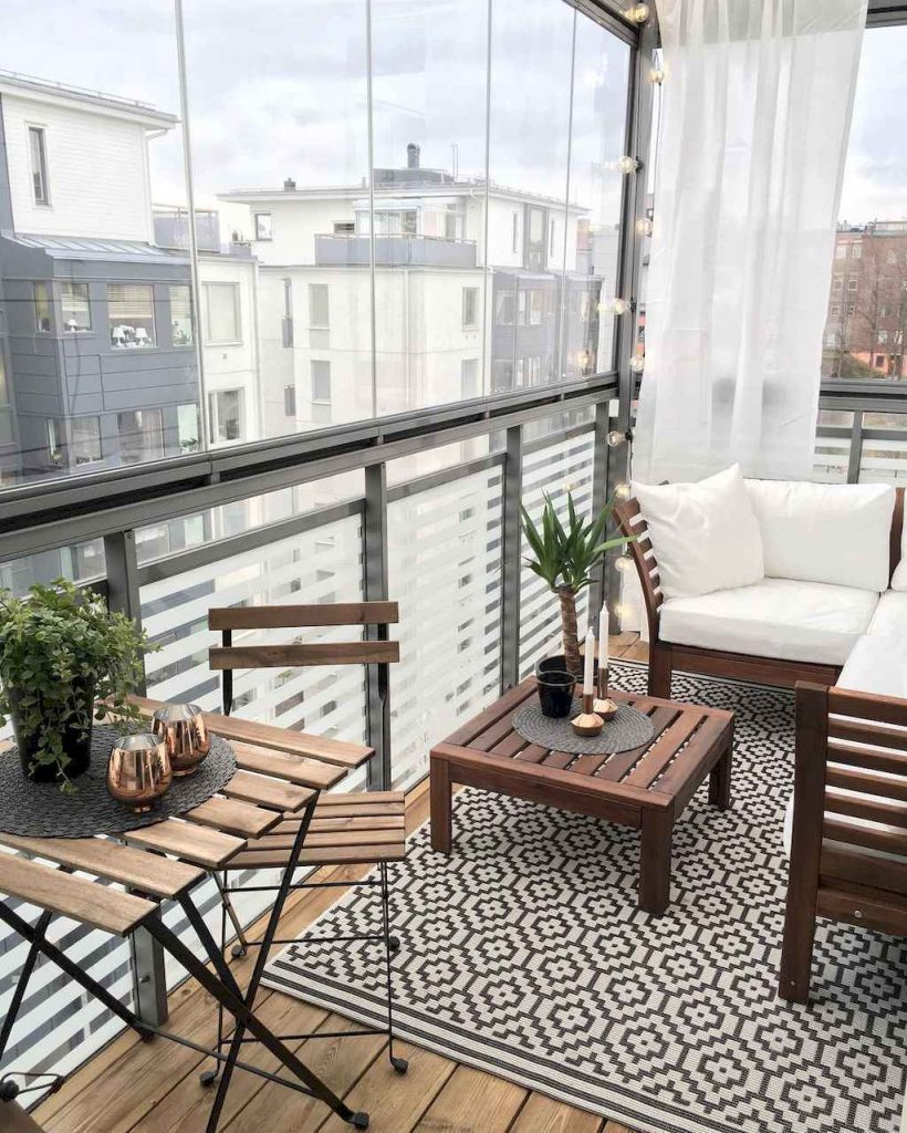 Small Apartment Balcony Decor Ideas 4