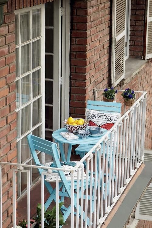 Small Apartment Balcony Decor Ideas