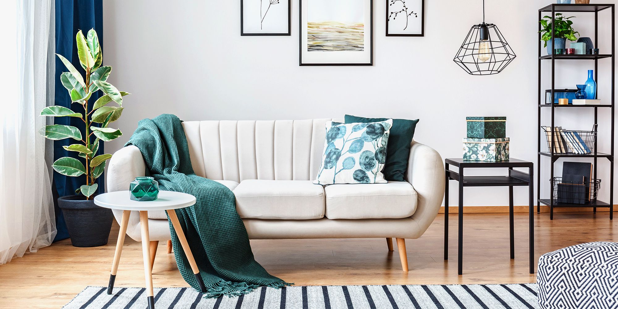 15 Best Small Apartment Decor Ideas for 2019 - How to Decorate a