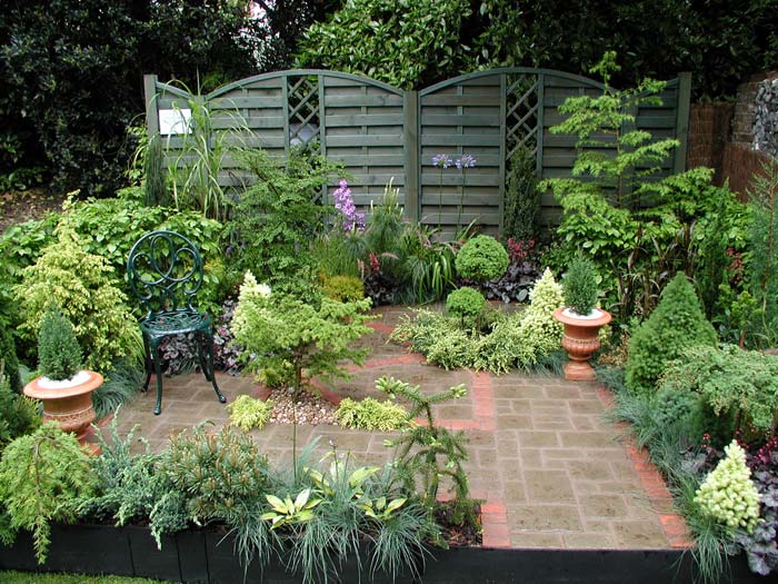 Small Courtyard Garden Design 10