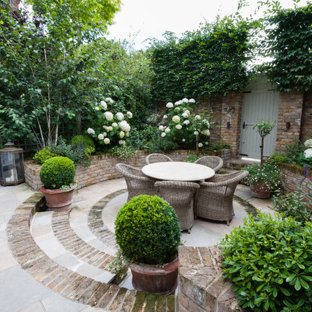 Small Courtyard Garden Design 3