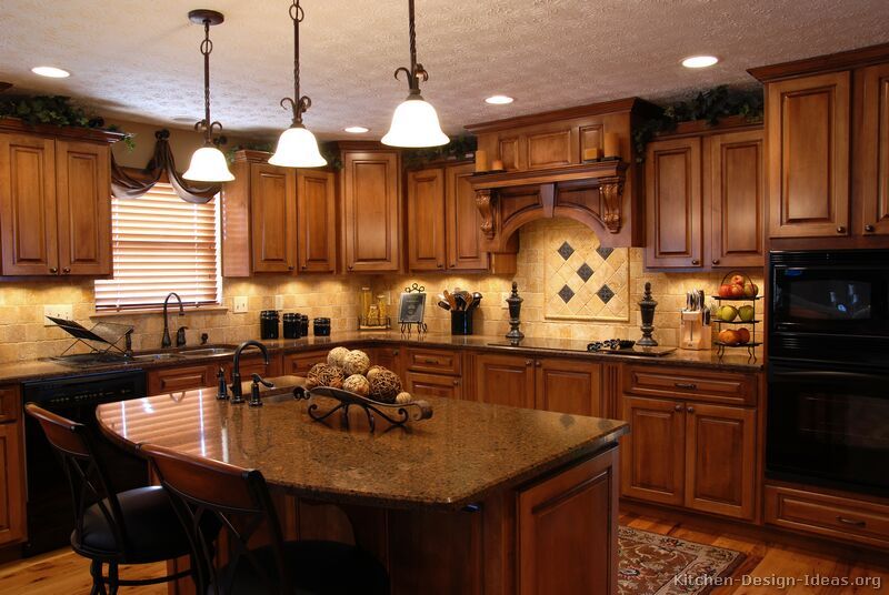 Traditional Kitchen Design Ideas | Home decorating | Maple kitchen