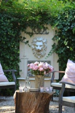 Unordinary French Country Patio That Make Your Flat Look Great 14