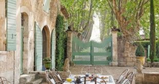 41 Unordinary French Country Patio That Make Your Flat Look Great