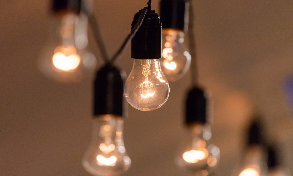 3 tips to improve your lighting sales
  performance