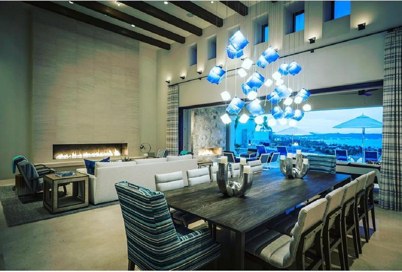 Choose modern chandeliers for the dining room