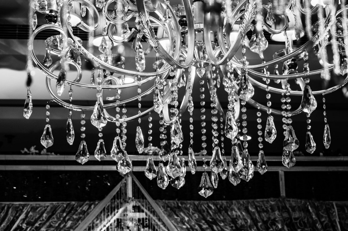 Choosing chandeliers