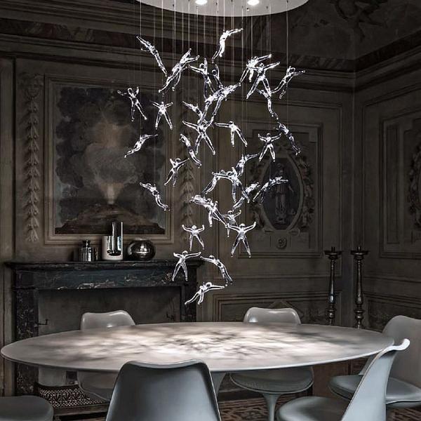 Fantastic chandelier for large rooms