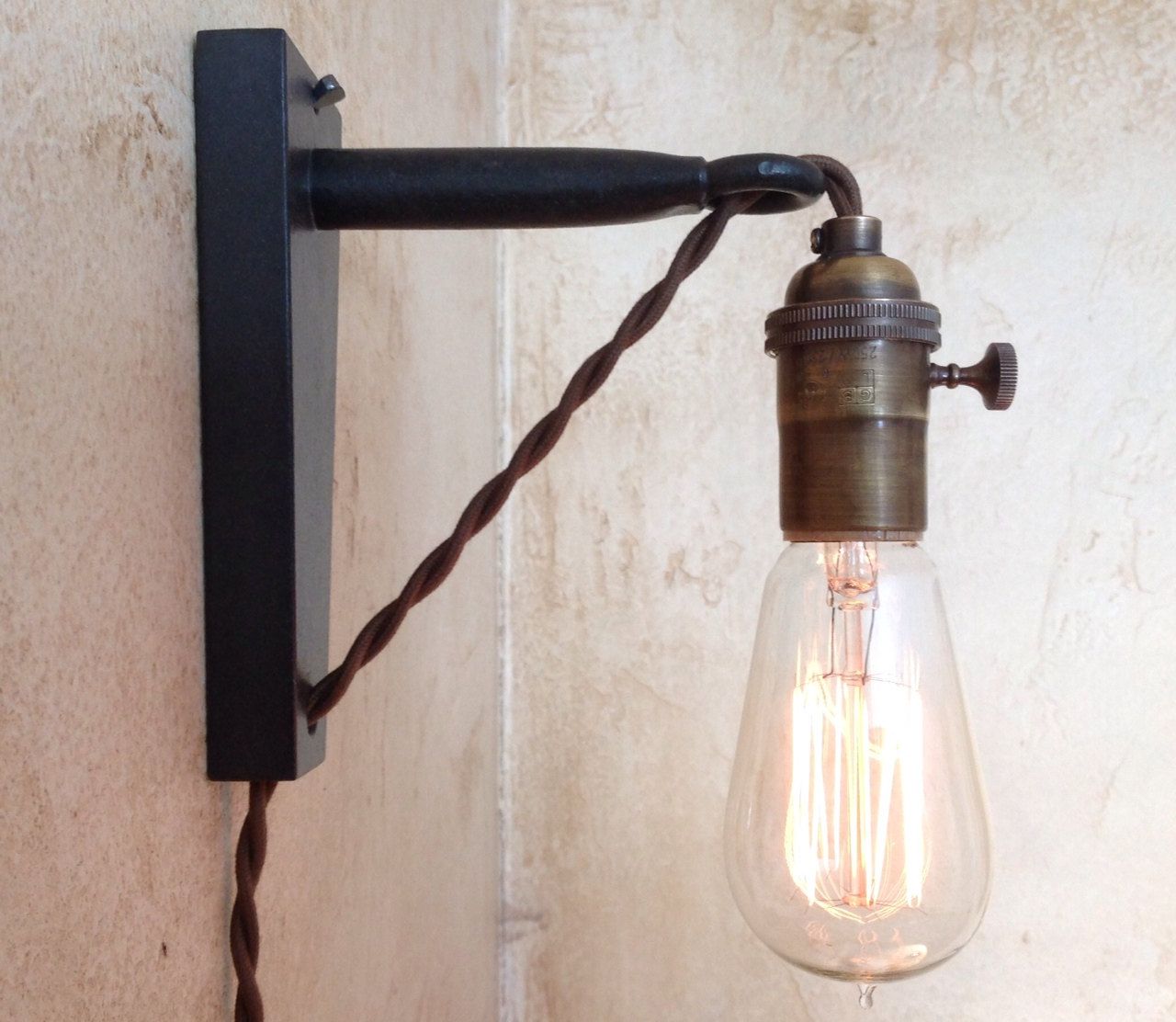 Ideas for plug-in wall lamp