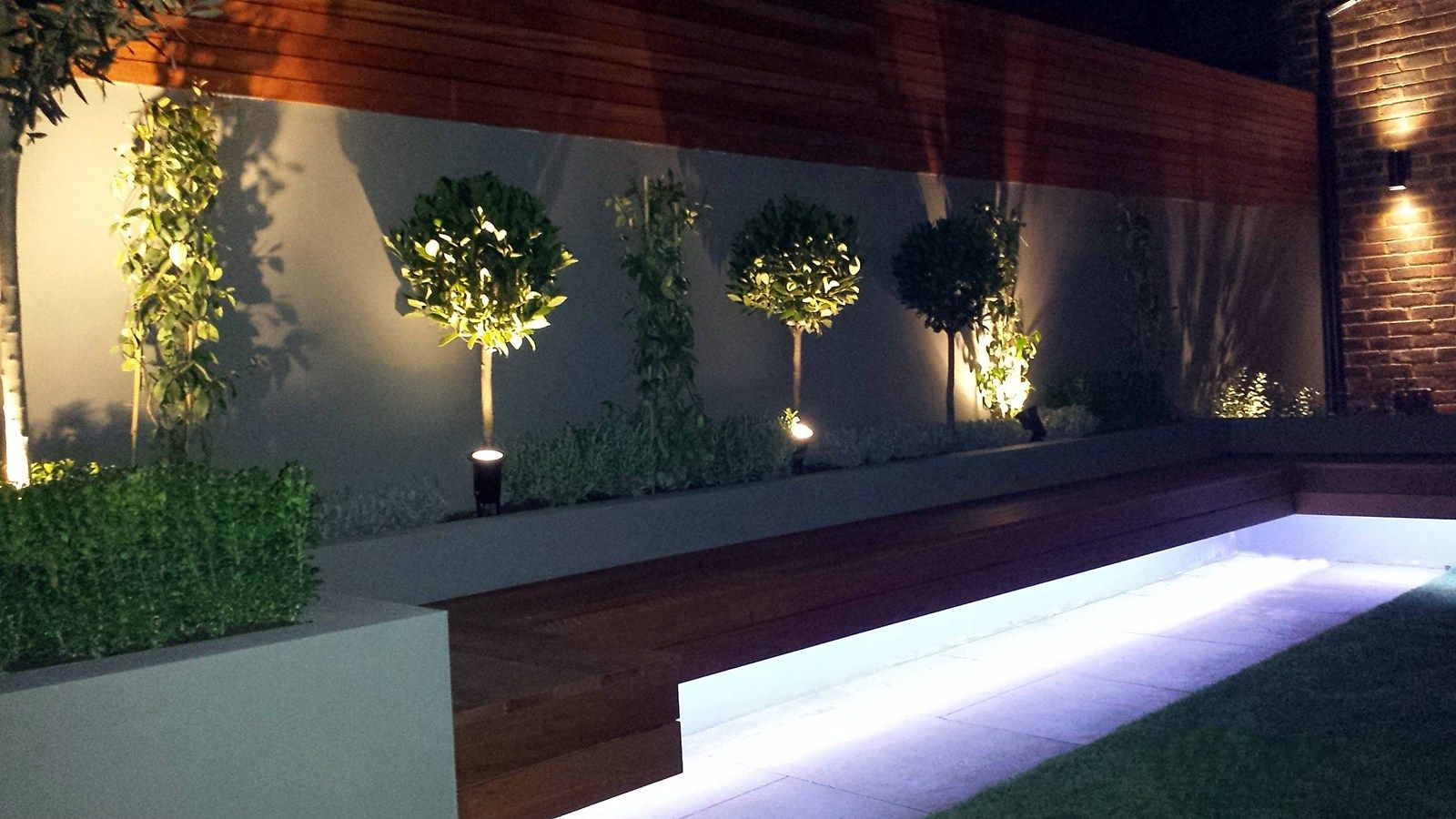 Modern ideas for outdoor lighting