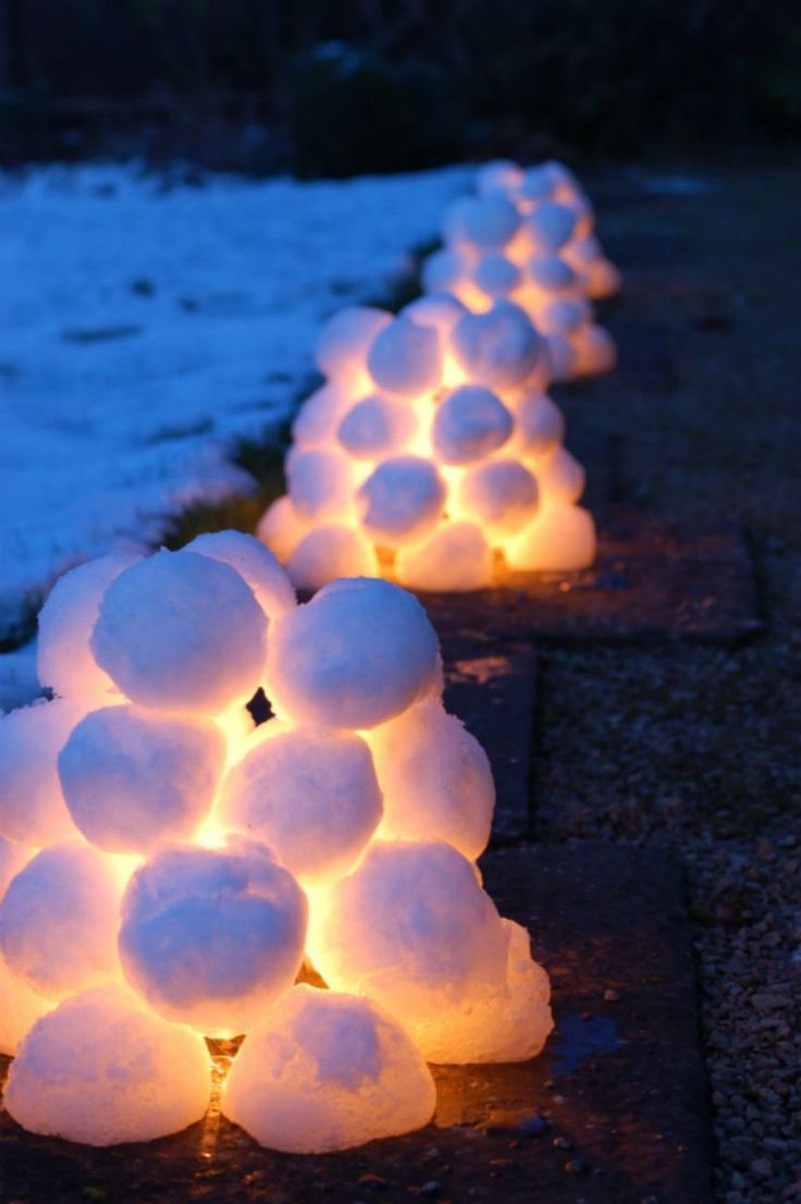 Outdoor decoration with snow lights