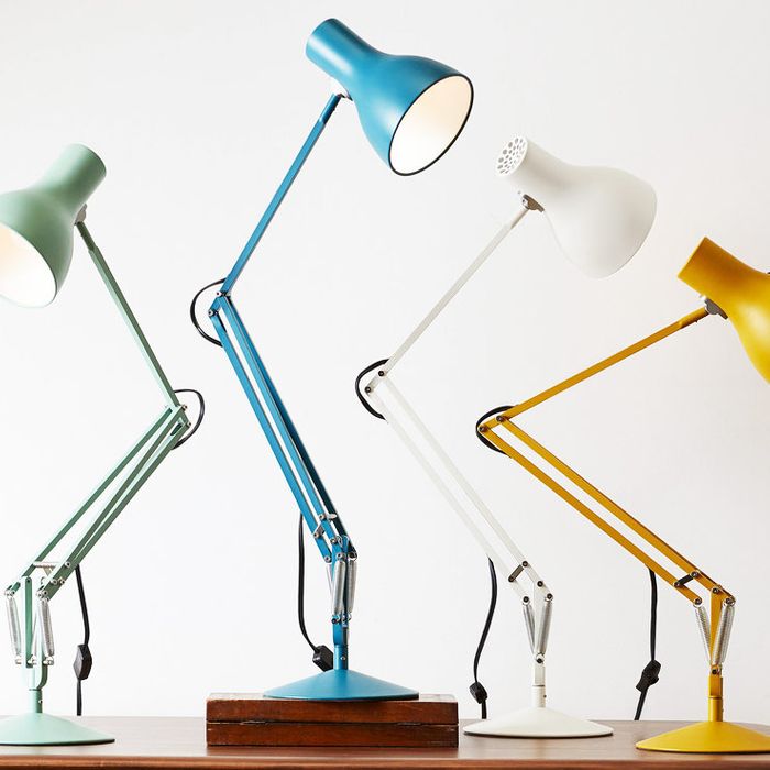 Choosing cute desk lamps