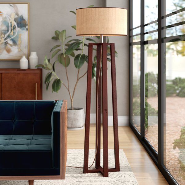 Traditional floor lamp: a very stylish floor lamp